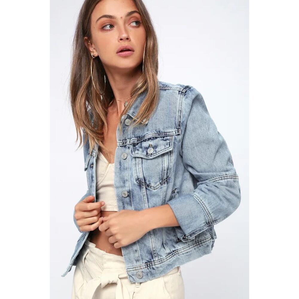 Free People (S) We The Free Rumors Denim Jacket Light Wash Cropped Jean Jacket